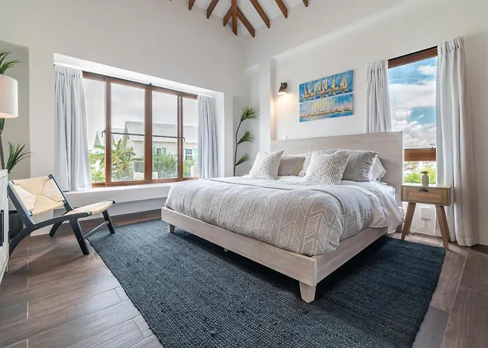 Conch Shell And Mistico Club Boat Shuttle Villa